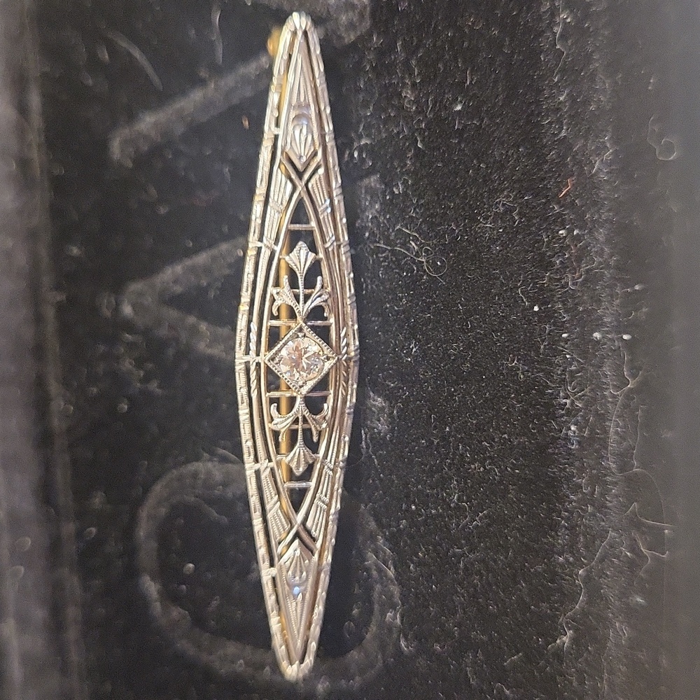 Vintage 1930's PLATINUM/ WHITE GOLD  Art Deco Filigree Pin/Brooch - Picture 2 of 6